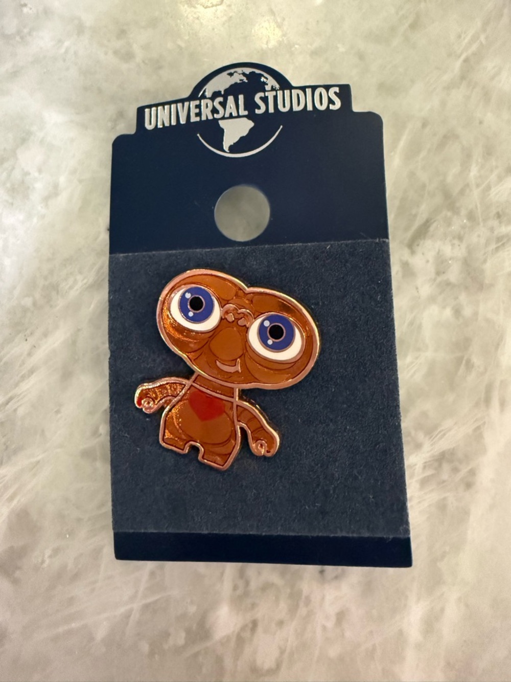 Universal Studios Kids' E.T. Enamel Pin - Brown